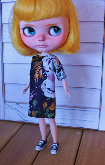 Simple Shift Dress for Blythe, 1/6 size dolls