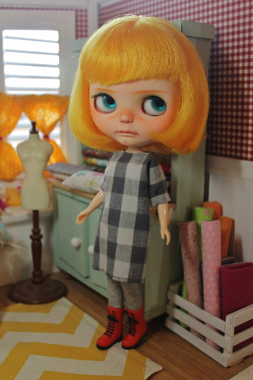 Simple Shift Dress for Blythe, 1/6 size dolls
