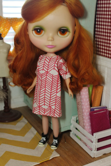 Simple Shift Dress for Blythe, 1/6 size dolls