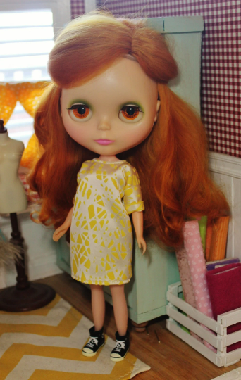 Simple Shift Dress for Blythe, 1/6 size dolls